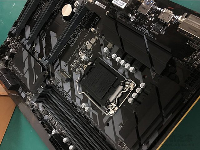 自己組裝電腦教程:DIY小白裝機最新最詳細的臺式電腦組裝教程圖解
