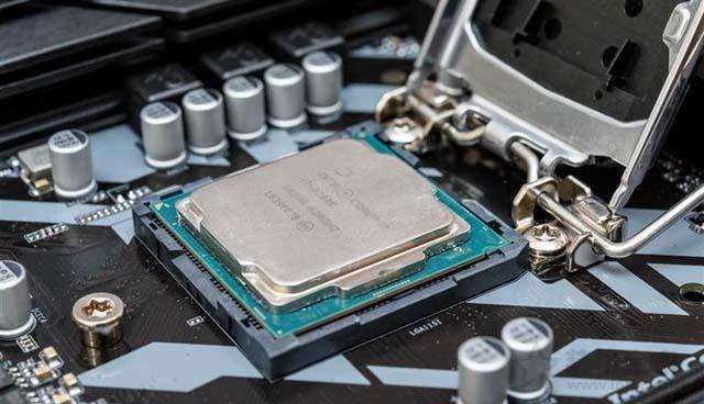 i5 8400和i7 7700K哪個好?酷睿i5-8400和i7-7700K性能差距對比評測