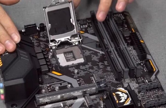 組裝電腦需要哪些配件?電腦組裝教程之全程指導(dǎo)新手裝機(jī)圖解!