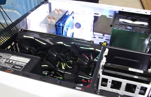 玩游戲筆記本好還是臺式機好?筆記本電腦與臺式電腦的區別對比