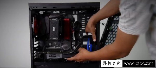 水冷顯卡如何安裝？一體式水冷顯卡安裝圖文教程