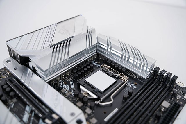 高顏值雪武戰(zhàn)姬純白主題,i7 11700K配RTX3070水冷主機方案
