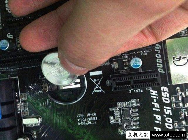 臺式電腦無法開機怎么辦?電腦開機后屏幕黑屏沒反應無信號解決方法