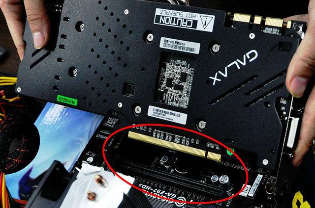 電腦顯卡花屏怎么辦?電腦獨立顯卡花屏的原因和解決方法