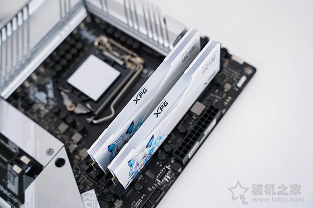 高顏值雪武戰(zhàn)姬純白主題,i7 11700K配RTX3070水冷主機方案