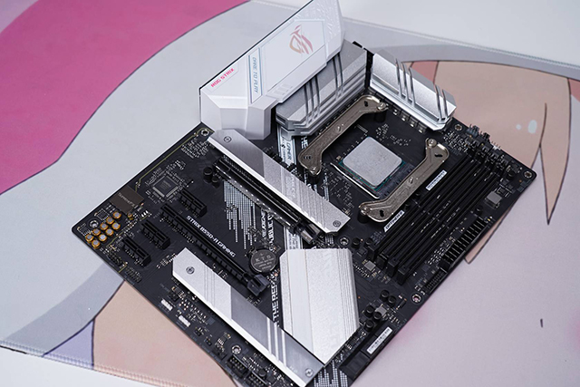 粉萌可愛的狐妖小紅娘，猛男粉主題定制裝機