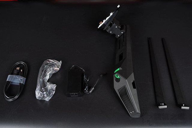 螞蟻電競戰煌（ANT32VQC）新品顯示器開箱入手體驗！
