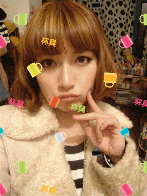 網(wǎng)絡(luò)美女Yummy教你做美圖之：飄落閃圖篇