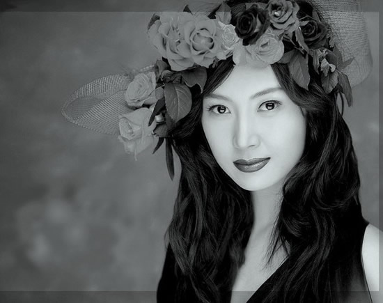 photoshop教程:彩色mm變高質黑白mm