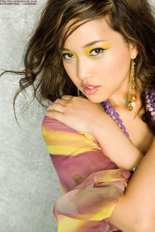photoshop調色教程:性感美女靚麗質感肌膚webjx