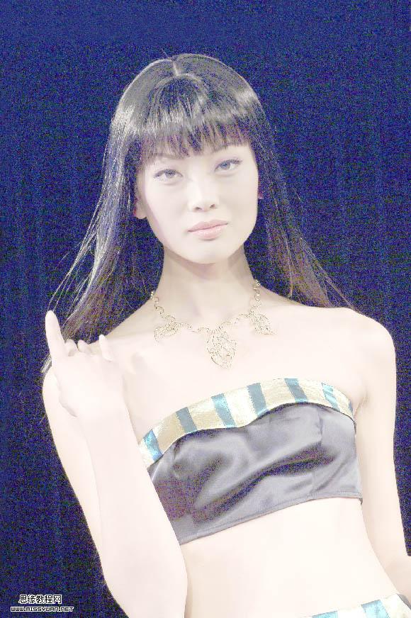 photoshop扣圖教程:扣出黑背景美女頭發