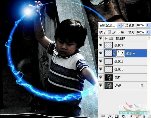 ps照片:小孩玩超能力電光能量球 ps照片:小孩玩超能力電光能量球