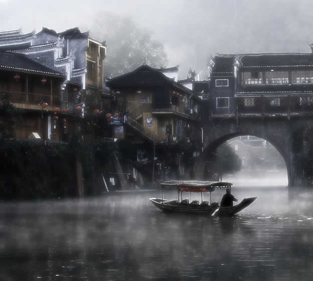 photoshop處理照片為夢幻煙雨水鄉(xiāng)_網(wǎng)頁設(shè)計轉(zhuǎn)載教程